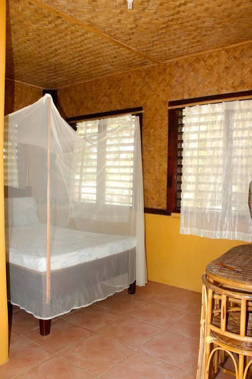 Casa Rosa Taytay Hotel Palawan Екстериор снимка